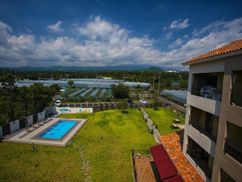 Famille Spa Resort Seogwipo Dış mekan fotoğraf