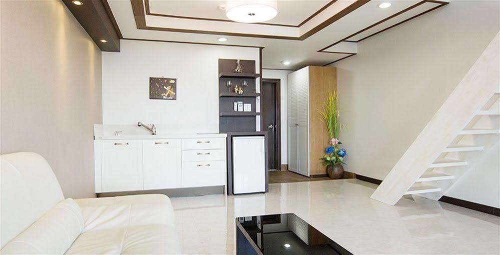 Famille Spa Resort Seogwipo Dış mekan fotoğraf
