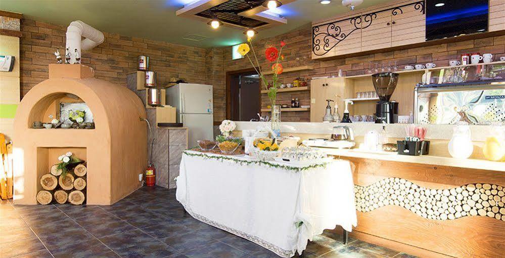 Famille Spa Resort Seogwipo Dış mekan fotoğraf