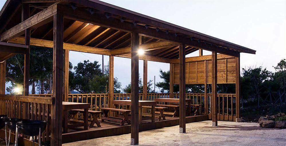 Famille Spa Resort Seogwipo Dış mekan fotoğraf