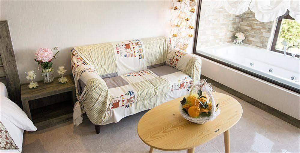 Famille Spa Resort Seogwipo Dış mekan fotoğraf